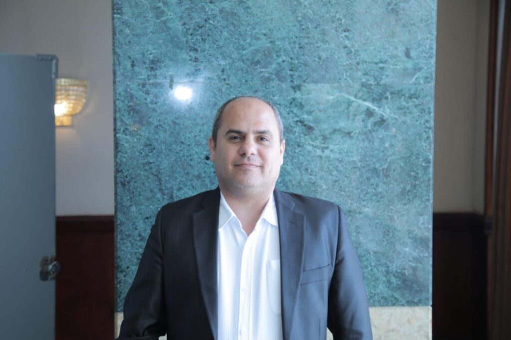 د. احمد عبداللاه فارسالمختص في الشئون الإسرائيلية والعلاقات الدولية