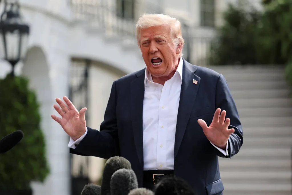 الرئيس الأمريكي ترامب