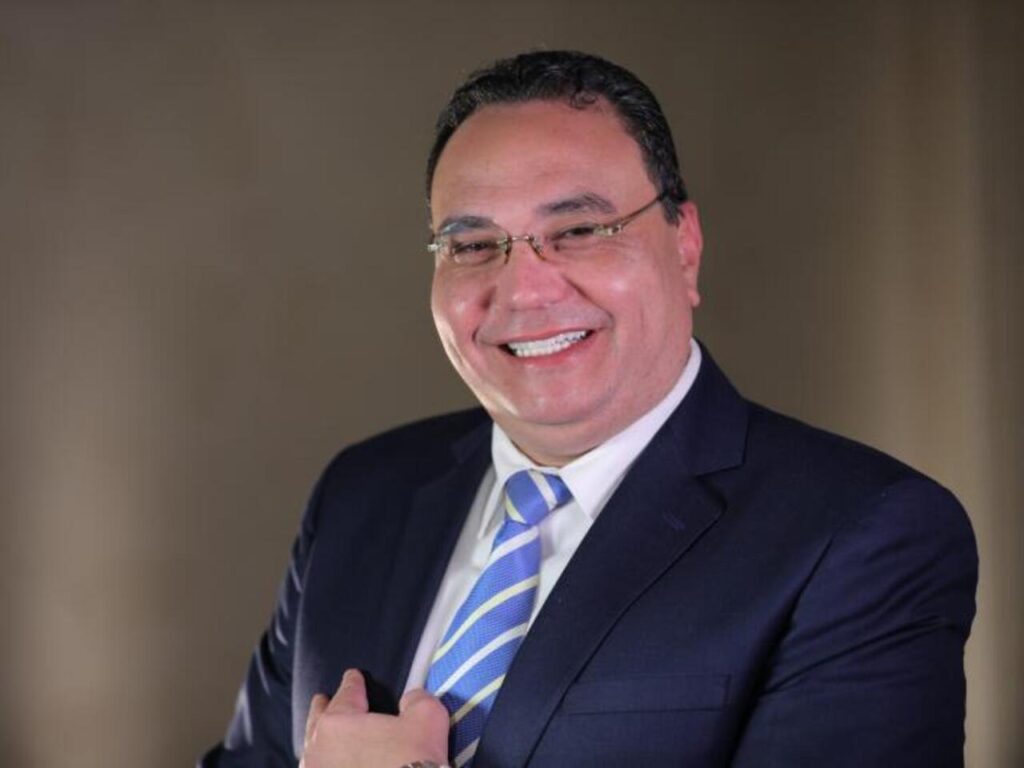 الدكتور وليد هندى استشارى الصحة النفسية