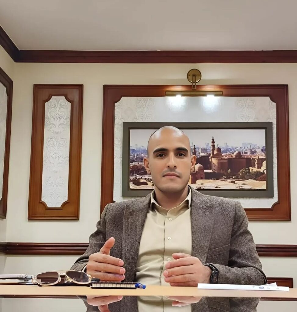 أستاذ محمد الأسيوطي الناقد الرياضى