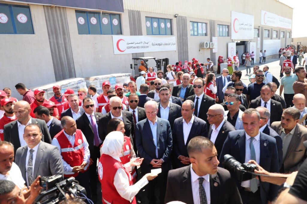 جانب من زيارة مركز الخدمات اللوجستية بالعريش