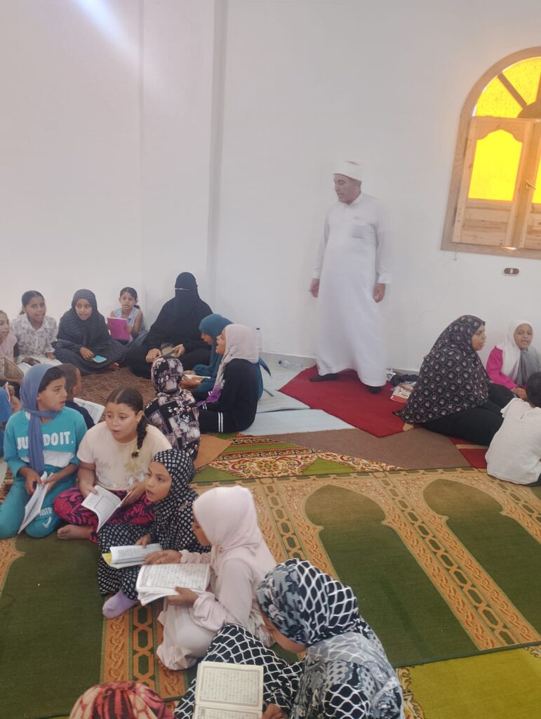 خلال مراجعة أبناء مطروح حفظ القرآن الكريم مع مشايخ الأزهر