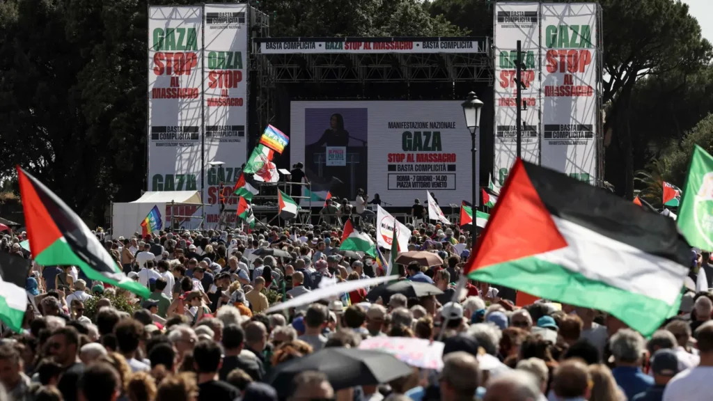 إيطاليا تشهد إضرابًا عامًا ومظاهرات حاشدة تضامنًا مع فلسطين