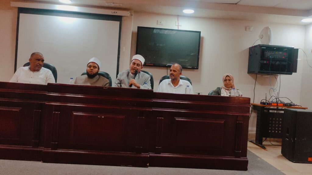 خلال فعاليات احتفالية المولد النبوي بمكتبة مصر العامة بمطروح بمشاركة قيادات المنطقة الأزهرية