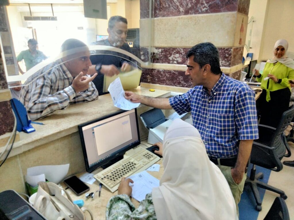 خلال متابعة رئيس مدينة مرسى مطروح المركز التكنولوجي لخدمة المواطنين وتيسير الإجراءات لذوى الهمم