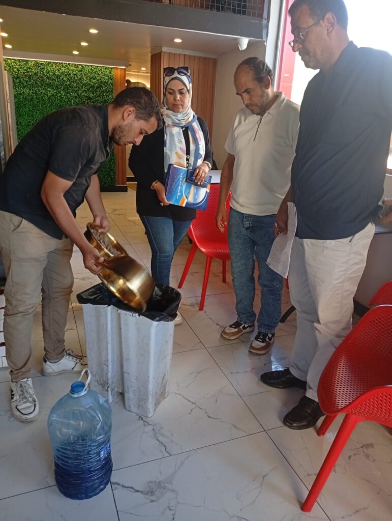 خلال حملة علي المطاعم في مدينة مرسى مطروح