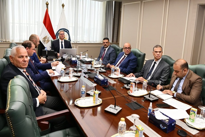 1 وزير البترول يستقبل رئيس شركة اتون ريسورسز الكندية للبحث والتنقيب عن الذهب