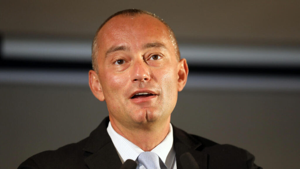 19_2025-639010961049040419-904