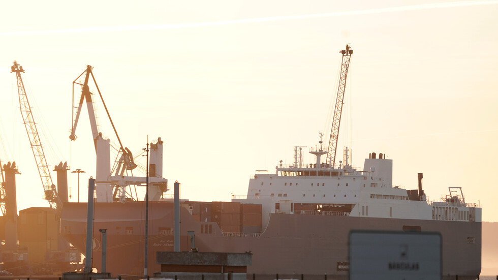 6087d8284236045a394147c1